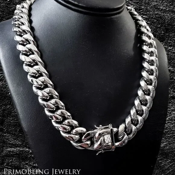 Stainless Steel 18mm Luxury Cuban Chain - Picture 2 of 3